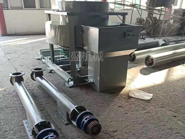 重型封閉式喂料機(jī)